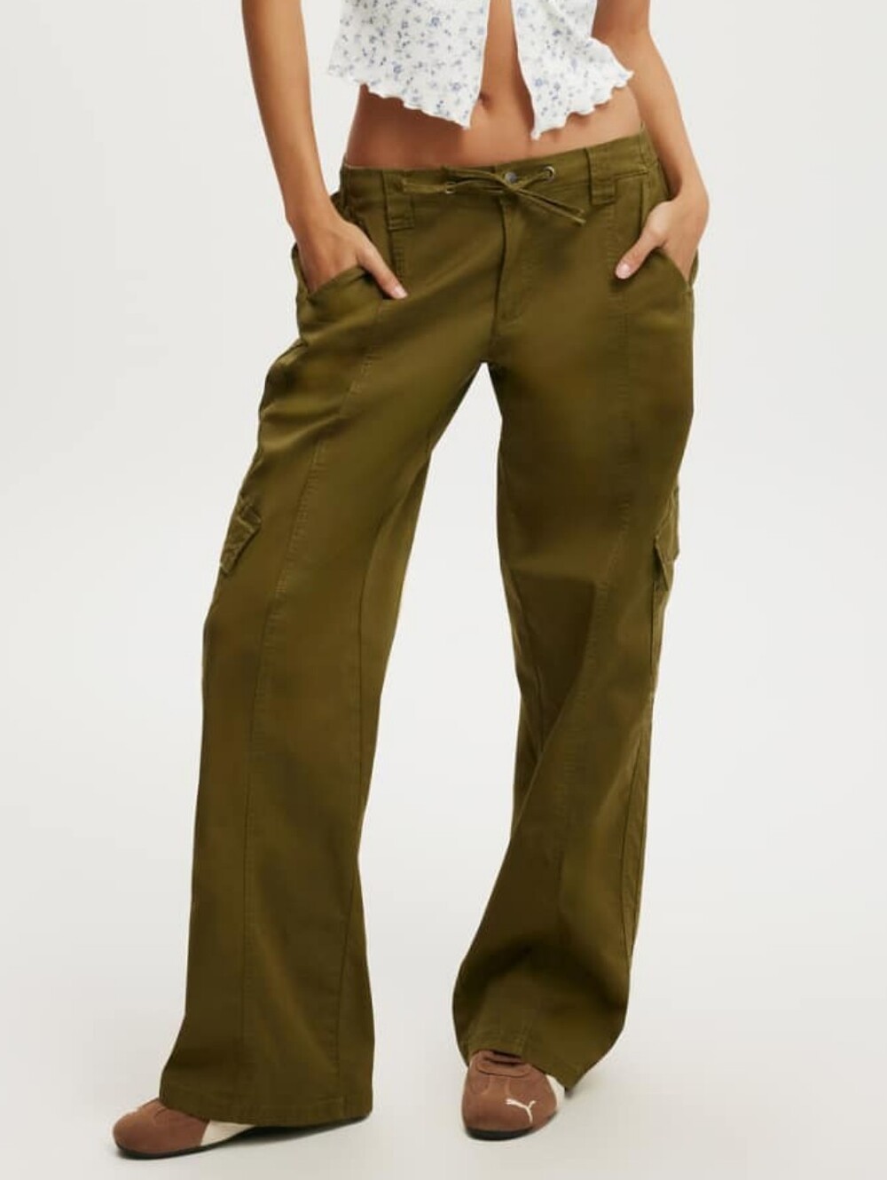 Cotton On Low Rise Cargo Pants Baggy Army Green Drawstring Waist Size 6 Y2K